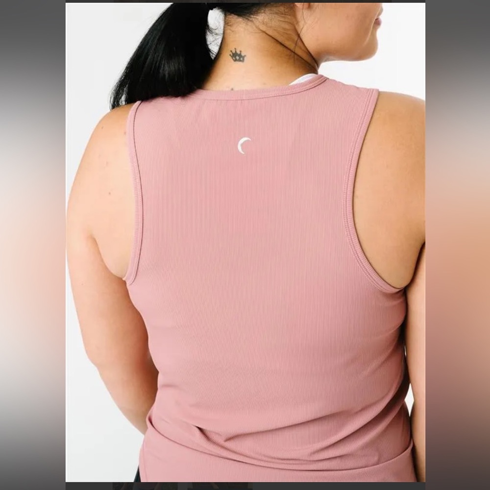 Zyia Active Poppy Premium ribbed tank (XL)